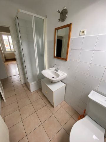 Location Appartement 2 pièces 40m² RODEZ 12000 - Photo 5