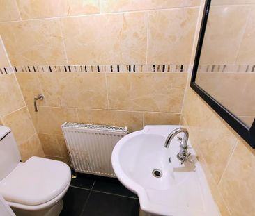 3 bedroom terraced house to rent - Photo 6