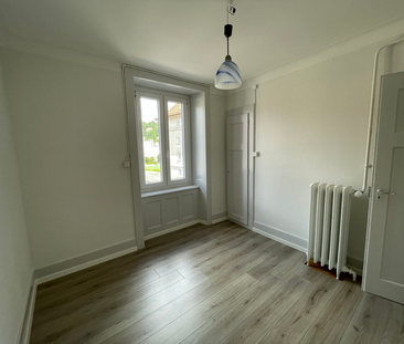 Jeanneret 23 Le Locle - Appart rénové 2 pièces 45 m2 balcon - Foto 1
