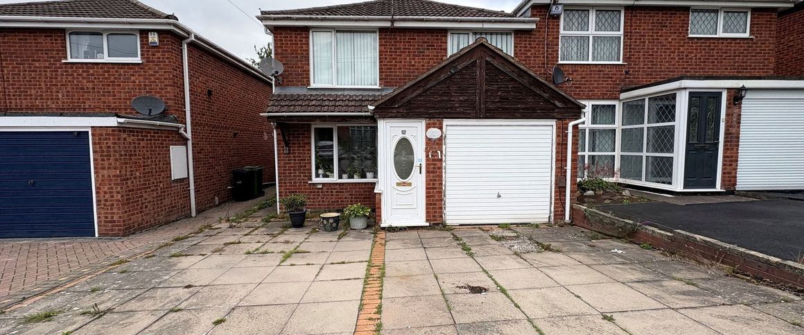 Gayfield Avenue, Brierley Hill, DY5 2BP - Photo 1