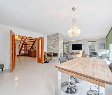 Walkers Ridge, Camberley, GU15 - Photo 5