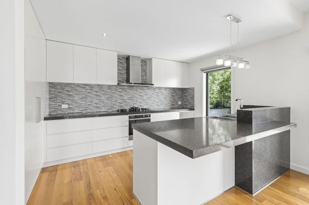 21 Chaucer Street, Hamlyn Heights - Photo 1