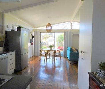 Spacious Family Home on 1,018m² in Nanango - Photo 2