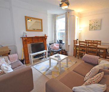 4 bedroom terraced house to rent - Photo 1