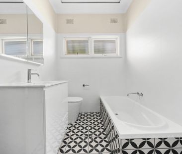 3 Bedroom Home Plus Study - Photo 3