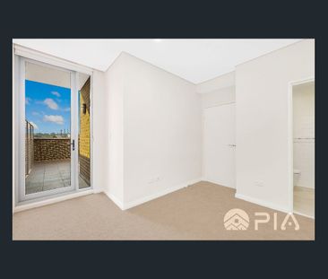 Modern 2 bedroom apartment close to amenities for lease - Photo 6