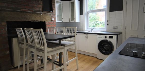 5 bedroom terraced house to rent - Photo 2