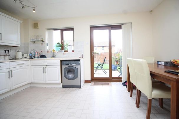 3 bedroom detached house to rent - Photo 1