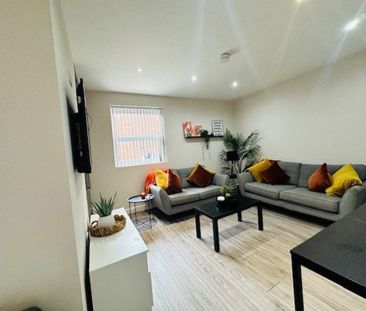 House Share -Lovat Road, PRESTON, Lancashire PR1 6DQ - Photo 2