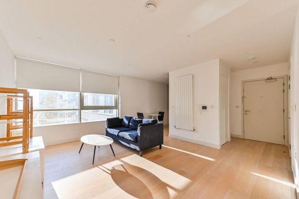 Studio to rent - Photo 1