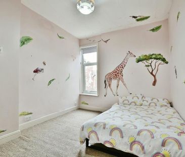 3 bedroom semi-detached house to rent - Photo 6