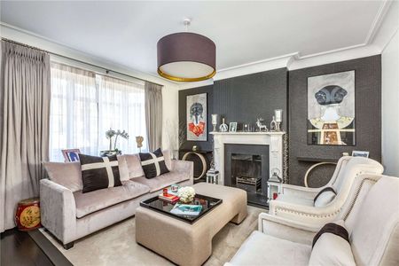 A beautifully presented five bedroom house located close to Richmond Park - Photo 5