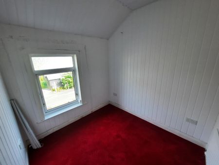 3 bedroom House To Let Total Size: 894 SQ FT - Photo 2