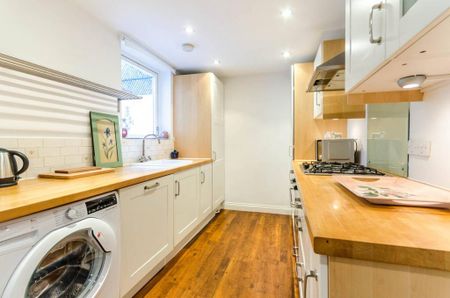 1 bedroom flat to rent - Photo 5