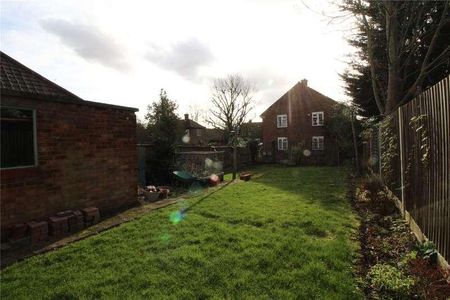 Abercorn Road, Mill Hill, London, NW7 - Photo 5