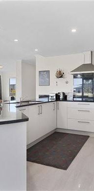 9 Hiria Crescent, Papamoa Beach - Photo 1