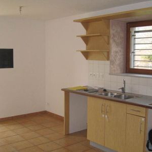 Location Appartement 4 pièces 105m² ST PIERRE D ALBIGNY 73250 - Photo 2