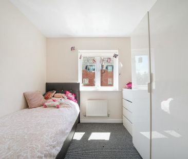 4 bedroom townhouse to rent - Photo 4