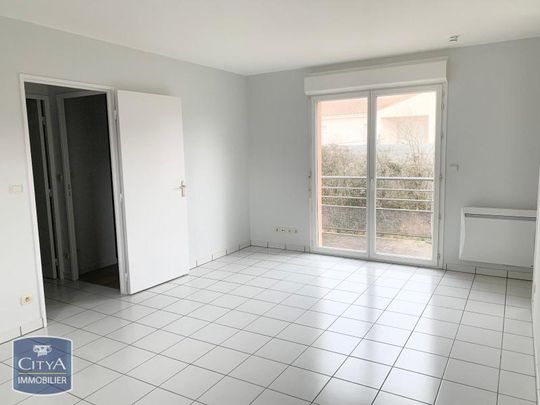 Location Appartement 2 pièces 49m² EXIREUIL 79400 - Photo 1