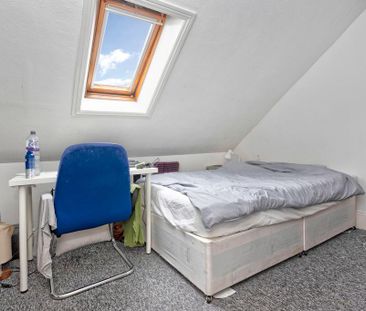 6 bedroom house to rent - Photo 3