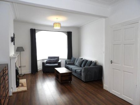 3 bedroom terraced house to rent - Photo 2