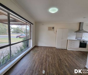 Ideal Unit in Werribee - Photo 1