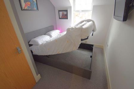 2 bedroom apartment to rent - Photo 5