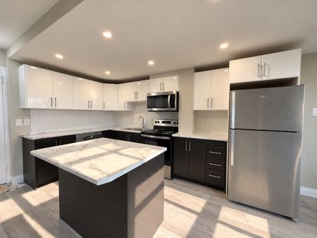 For Lease - 45 Paisley Boulevard Unit# 701, Mississauga, Ontario - Photo 3