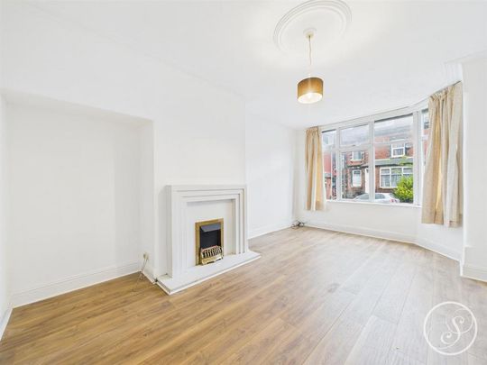 3 bedroom terraced house to rent - Photo 1