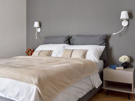 APARTAMENT DE INCHIRIAT CU 2 CAMERE // Pet friendly//100 METRI METROU - Fotografie 2