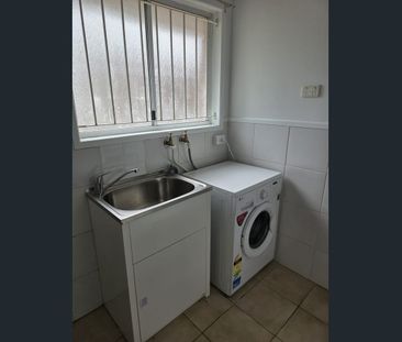 House in Aussie Gardens Caravan Park - Photo 6