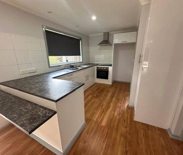 Three Bedroom unit - Photo 2