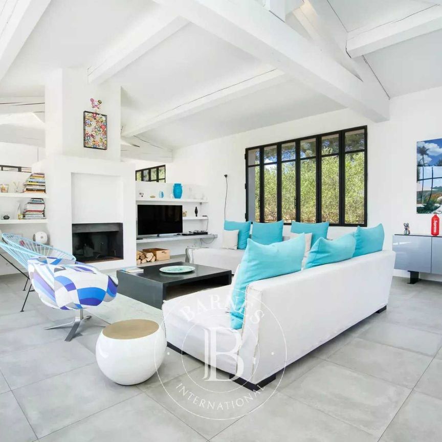 SAINT-TROPEZ - CANEBIERS / SALINS - VILLA 5 CHAMBRES - PISCINE - Photo 1