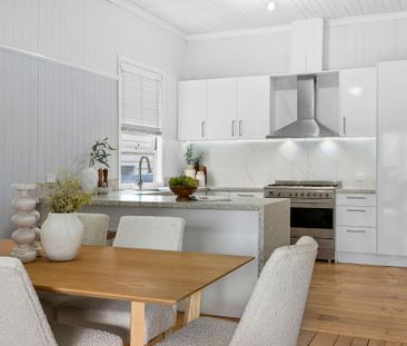 Charming Queenslander with Modern Comforts - Photo 3