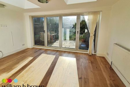 Robin Hood Road - Photo 5