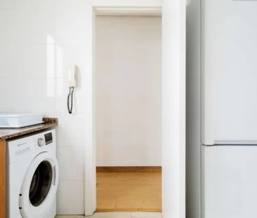 Carrer dels Sants Just i Pastor, Valencia, Valencian Community 46021 - Photo 4