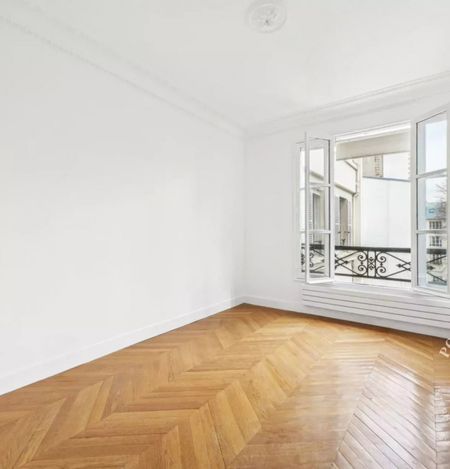 Appartement • Elysées-Madeleine - Photo 4