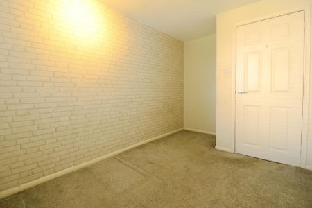 Off Langley Road - 2 bed Detached House... - Photo 5