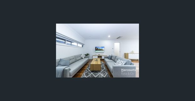 Elegance in Lalor! - Photo 1