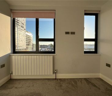 Bideford Avenue, Perivale, Greenford, UB6 8DF - Photo 2