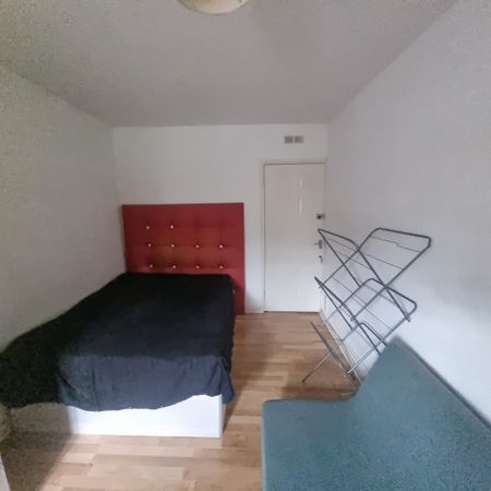 Room in a Shared House, Suffolk Road, N15 - Photo 3