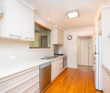 Family Home! - Photo 4