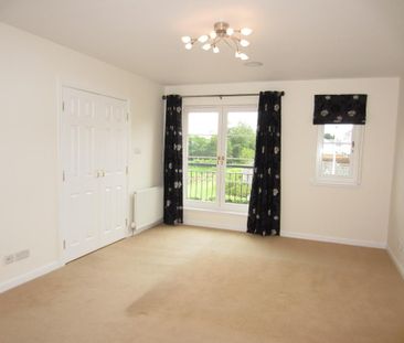 5 bedroom detached house to rent - Photo 2