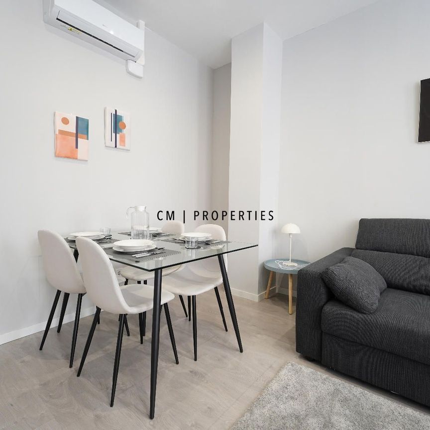 Piso de alquiler en Marti, Gran Via - Photo 1