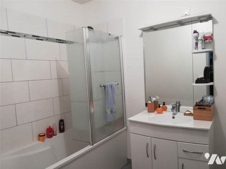 LOCATION APPARTEMENT - FOURGES - Photo 4