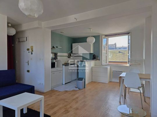 Grand studio meublé dans une rue calme au centre de Rouen - Photo 1