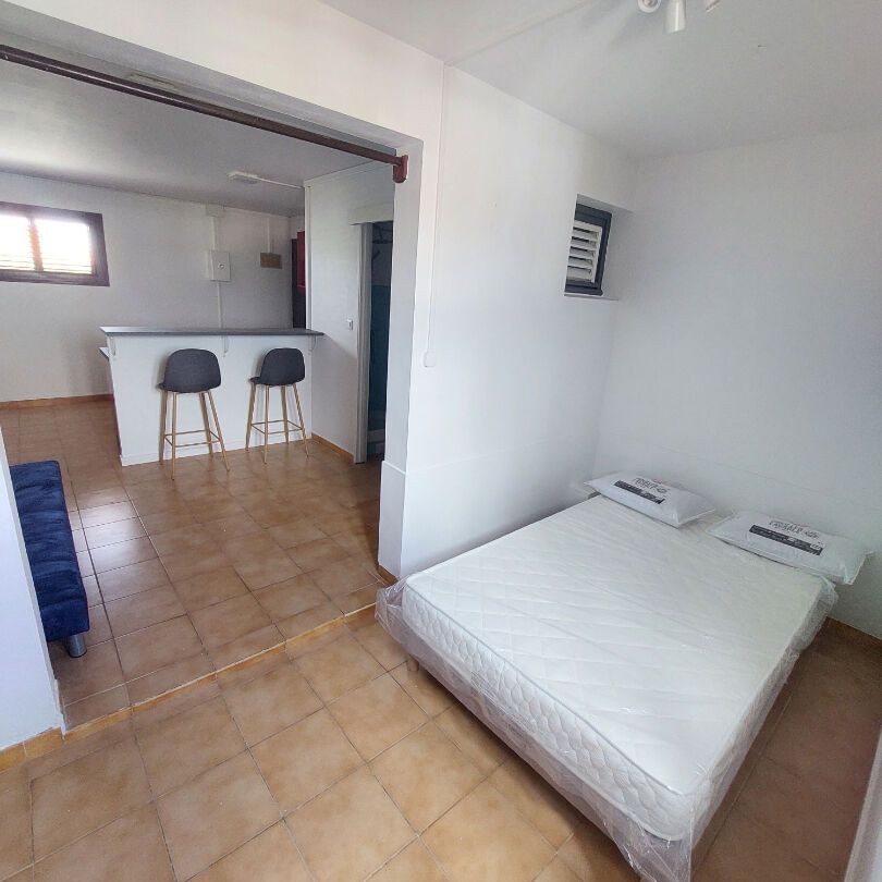 Location appartement 1 pièce, 27.42m², Le Lamentin - Photo 1
