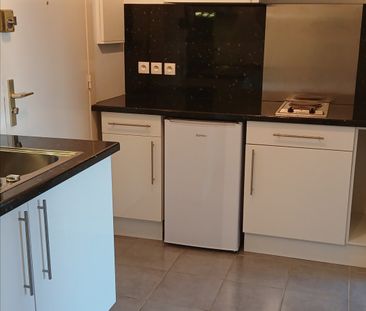 Location Appartement 2 pièces 32m² - Photo 2