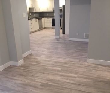 For Lease - 1258 Firestone Crescent Unit# B, Parkway Park - Queensw... - Photo 6