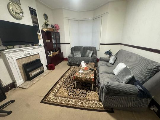 3 bedroom terraced house to rent - Photo 1